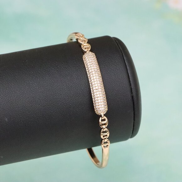 Elegant Rose Gold Bangle with Sparkling Center Accent Design, XPBL0600 - Picture 4 of 12